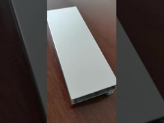 Profili di estrusione per dissipatori di calore a LED ad alta potenza PVDF / carbonio - rivestito di fluoruro