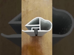 Morsetti centrali PV per sistemi di montaggio su tetto di pannelli solari con trattamento superficiale anodizzato