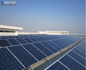 AA20Um rimuovono la struttura di pannello solare di alluminio con la superficie trapano/della perforazione
