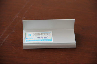 Pagina di pannello solare anodizzata T5 dell'alluminio 6063 con la L connettore, 45 × 35mm