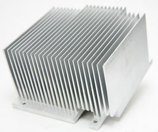 6063 6061 6005 profili di alluminio dell'estrusione del dissipatore di calore per il processo di piegamento di perforazione di macinazione