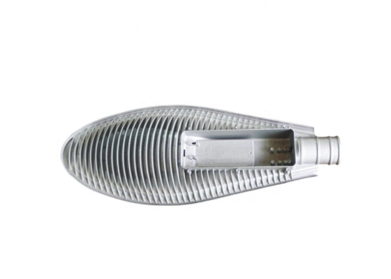 Parti di fusione a laminazione in alluminio LED Alloggiamento di luci stradali / lucidatura dell'ombrello della lampada ADC12