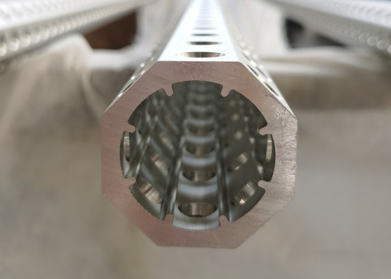 Macchinari CNC personalizzati Profili industriali in alluminio per apparecchiature meccaniche / di automazione