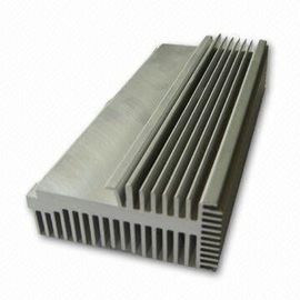 Chiari profili di alluminio dell'estrusione del dissipatore di calore di 6063-T5 LED con la spillatura/che timbra