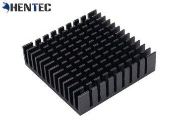 6063 profili di alluminio anodizzati neri dell'estrusione del dissipatore di calore con lavorare di CNC