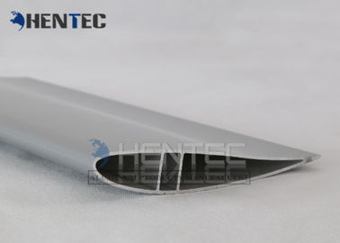 Argenti le pale che di ventilatore da soffitto anodizzate l'alluminio ha espulso profili con il taglio/la perforazione