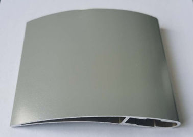 Spolverizzi il taglio dipinto/pale di ventilatore da soffitto di perforazione T5