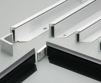 Anodizzi i profili di alluminio dell'estrusione 6063 T5 per la struttura di pannello solare